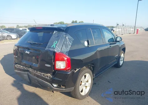 2013 Jeep Compass Latitude z USA, uszkodzony, nr VIN 1C4NJDEB6DD228202
